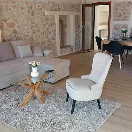 Kalamos Plaza Apartment Exterior photo